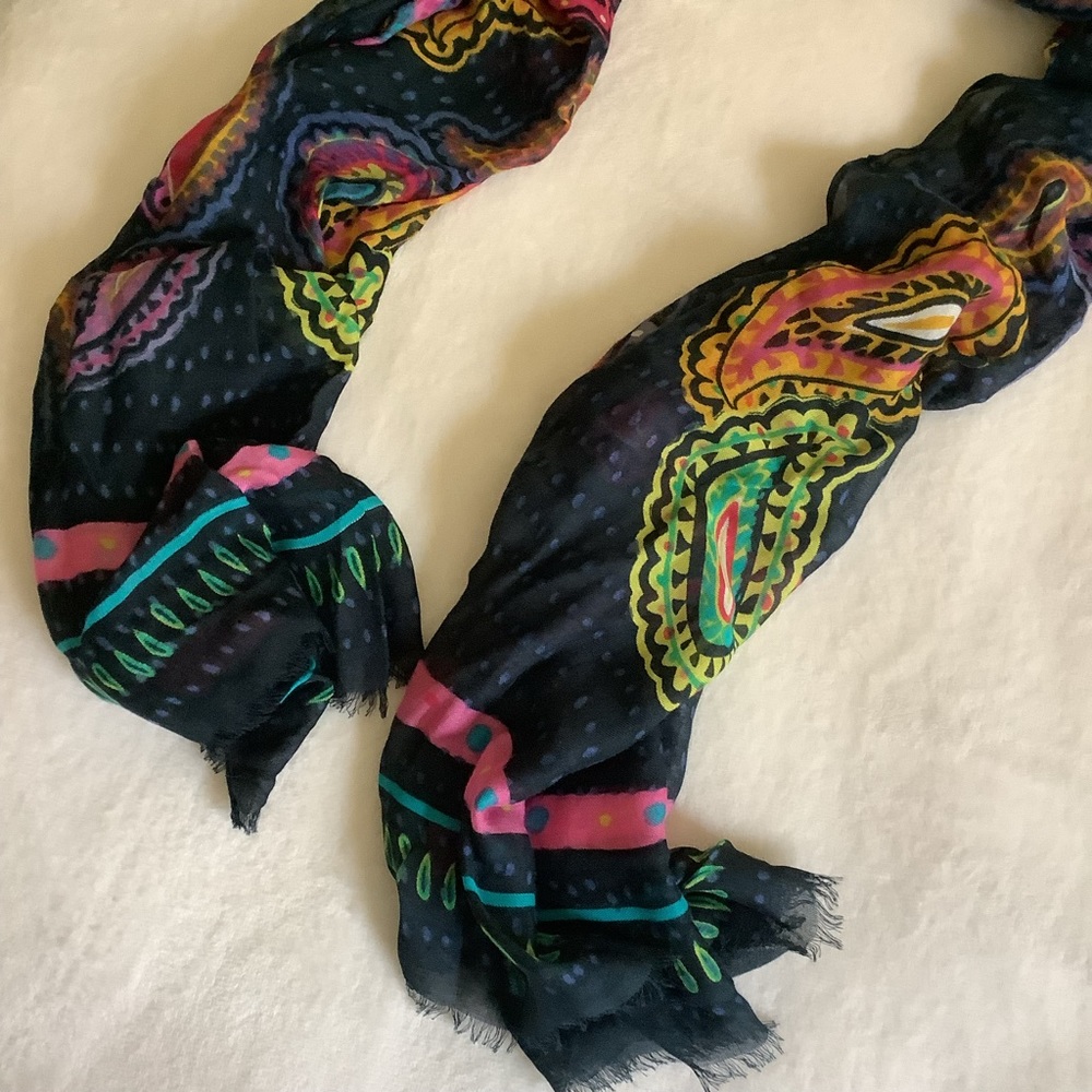 NWOT Vera Bradley Paisley Scarf - Picture 7 of 12